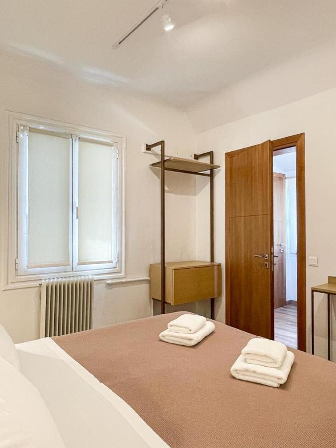 Voulis Attico Rooms & Apartments Atenas Exterior foto