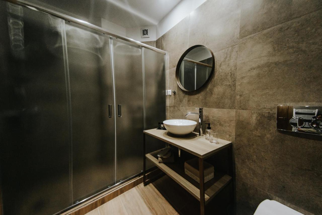 Voulis Attico Rooms & Apartments Atenas Exterior foto