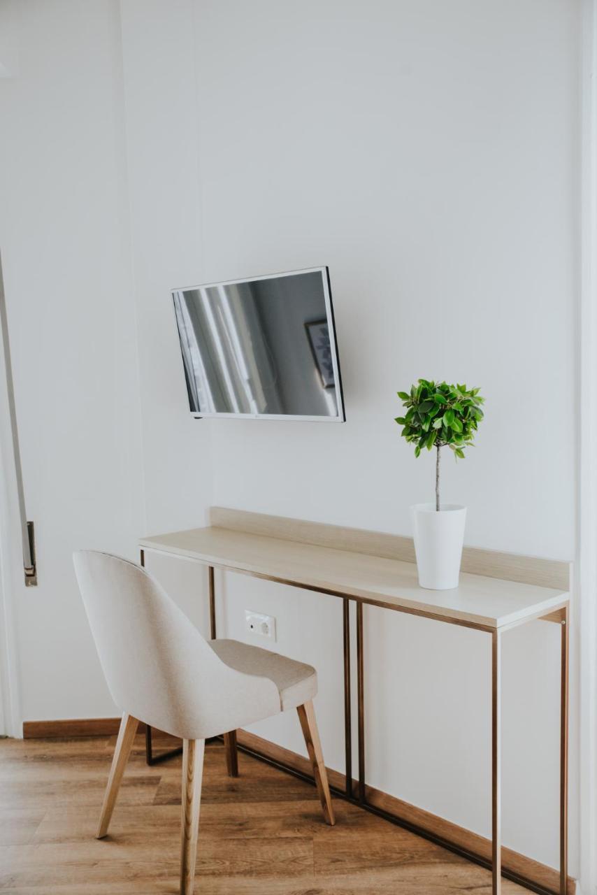 Voulis Attico Rooms & Apartments Atenas Exterior foto