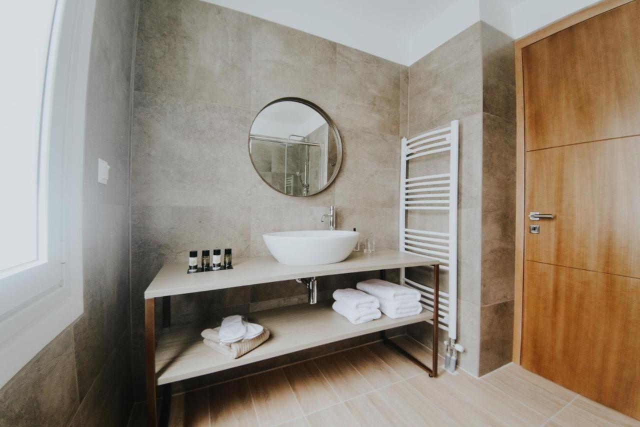Voulis Attico Rooms & Apartments Atenas Exterior foto