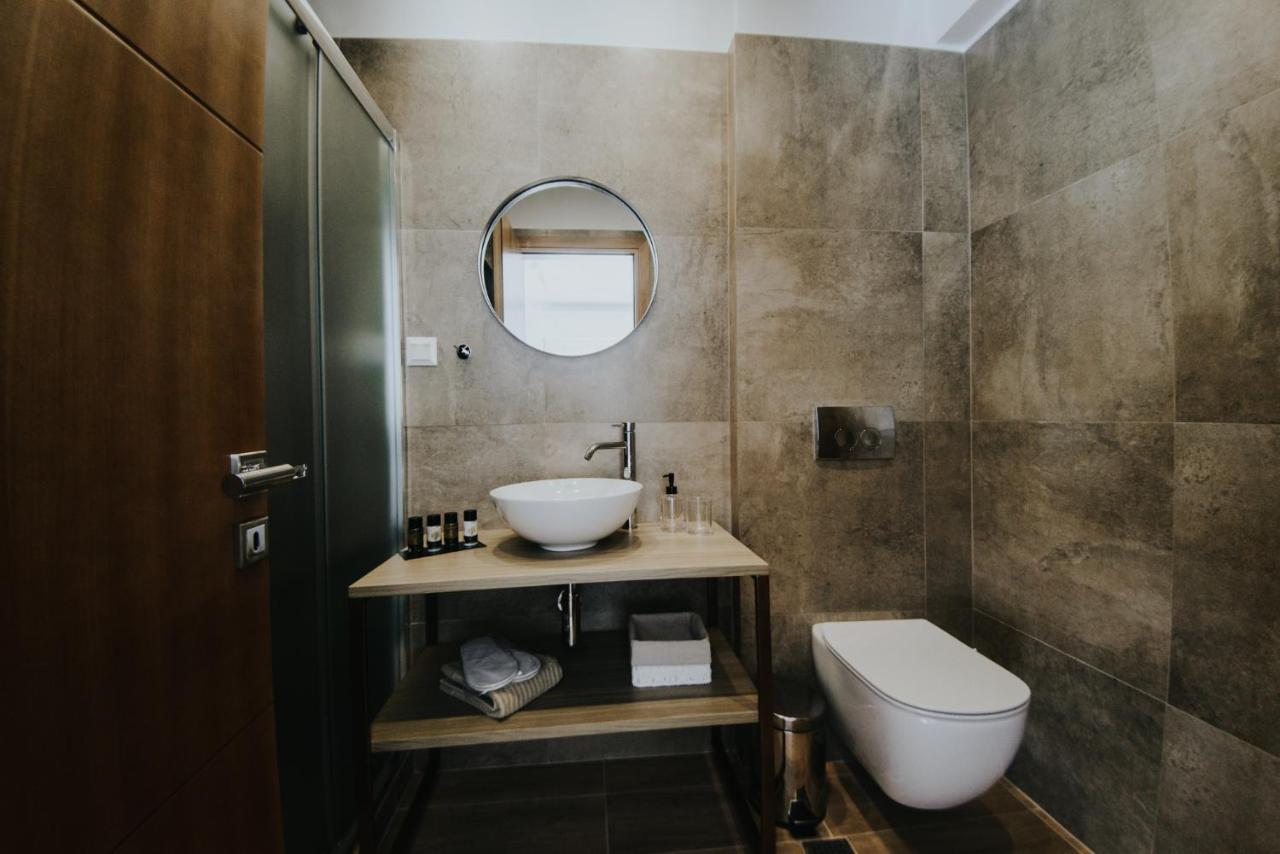 Voulis Attico Rooms & Apartments Atenas Exterior foto